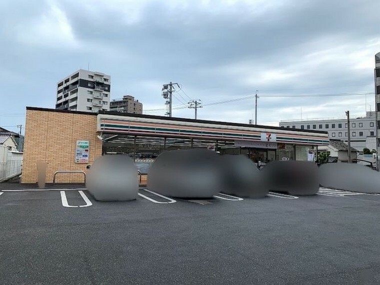 コンビニ セブンイレブン岩国今津町2丁目店