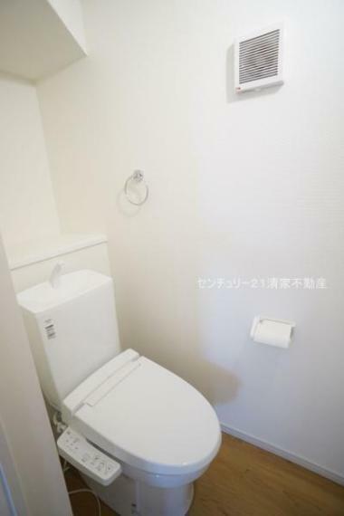 トイレ 温水洗浄便座付きトイレ！（2024年03月撮影）