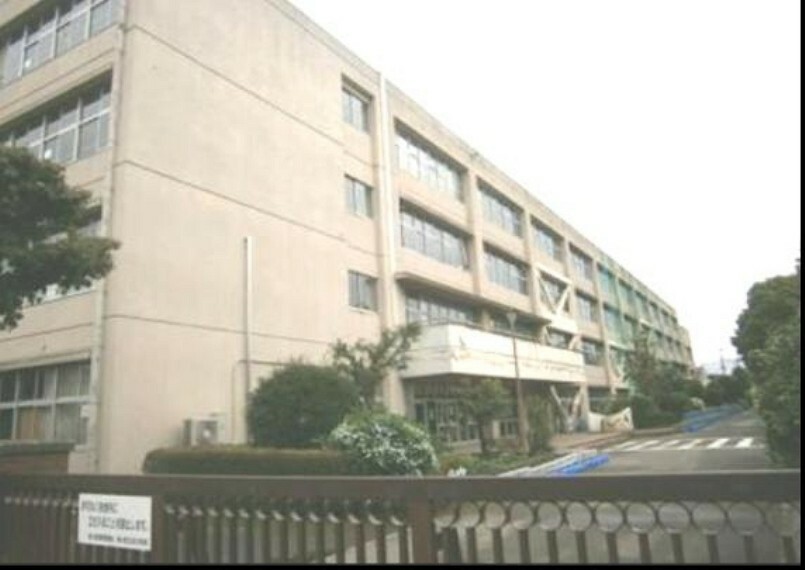 【小学校】鶴ケ島市立栄小学校まで583m