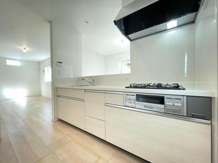 キッチン 清潔感のあるキッチン。使い勝手の良い設備で効率よくお料理ができます。