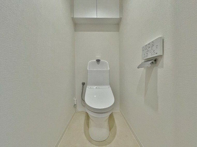 トイレ TOTO製洗浄機能一体型トイレ。