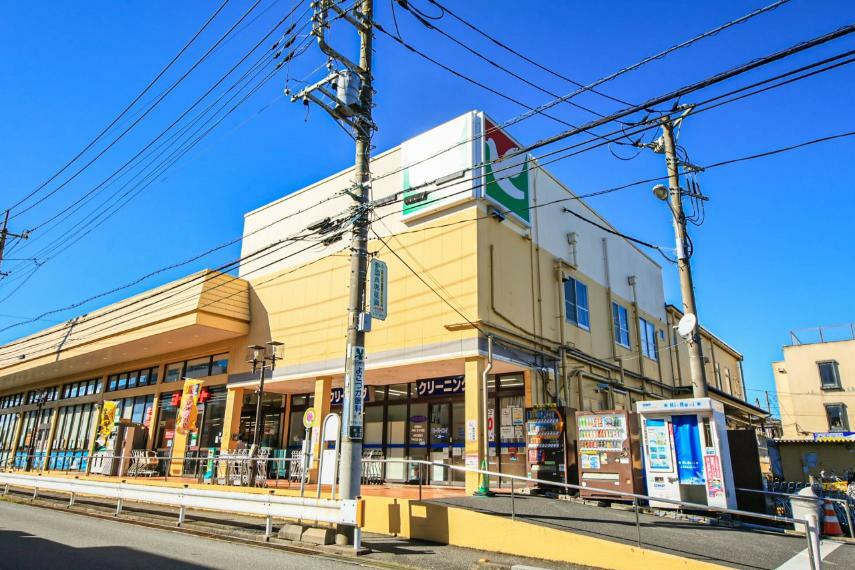 スーパー ヨークマート桶川店（信頼のブランド力で、おいしく健康に。セブン＆アイグループの一員で、首都圏で食をあつかうスーパーです。首都圏の皆さまの暮らしがより豊かに便利になっていただくために、食とブランド力を通して展開していきます。）