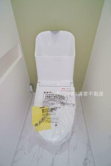 トイレ C棟:温水洗浄便座付きトイレ！（2023年07月撮影）