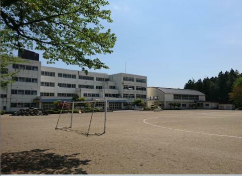 【小学校】日光市立大沢小学校まで478m（約478m）