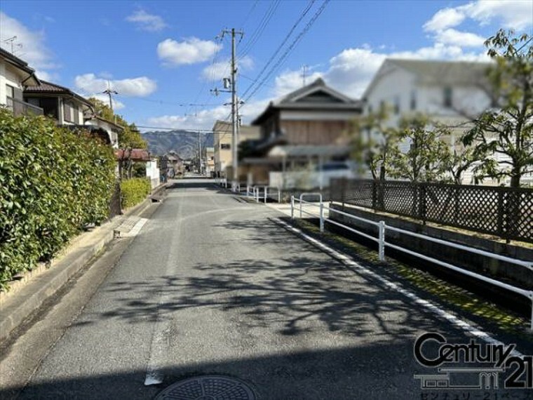 現況写真 ■現地撮影写真■ちょっとしたお買い物に便利なコンビニまで徒歩6分程！