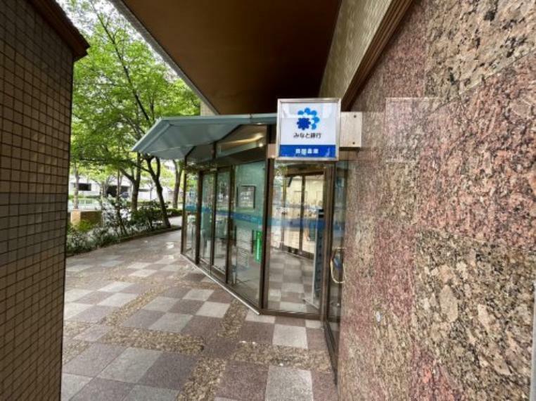 銀行・ATM 【銀行】みなと銀行六甲アイランド支店まで158m