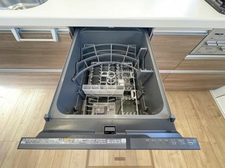 同仕様写真（内観） 忙しい朝や冬の寒い日の洗い物はお任せ！毎日の家事を軽減できる食器洗浄機付きです＾＾