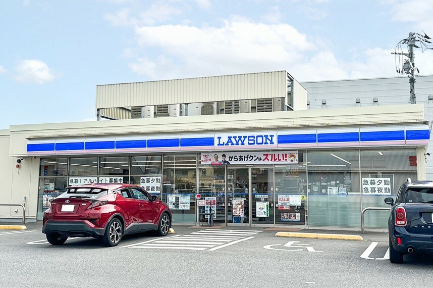 コンビニ ローソン宇都宮岩曽町店