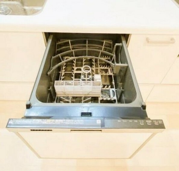 食器洗浄乾燥機　嬉しい食洗機付き 外から食器が見えないのでキッチンがスッキリしますね
