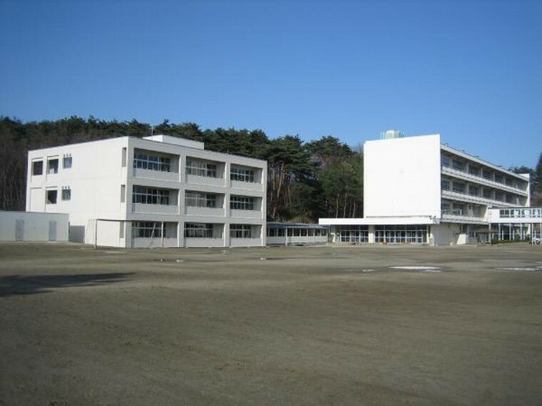 中学校 仙台市立八乙女中学校　1791m（徒歩23分）