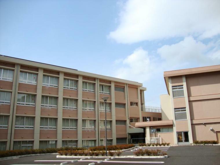 【中学校】野洲市立野洲中学校まで480m