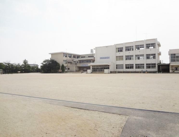 小学校 東浦町立片葩小学校