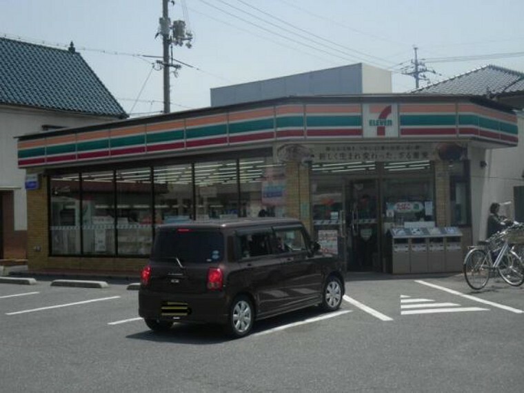 コンビニ セブンイレブン 大竹本町店