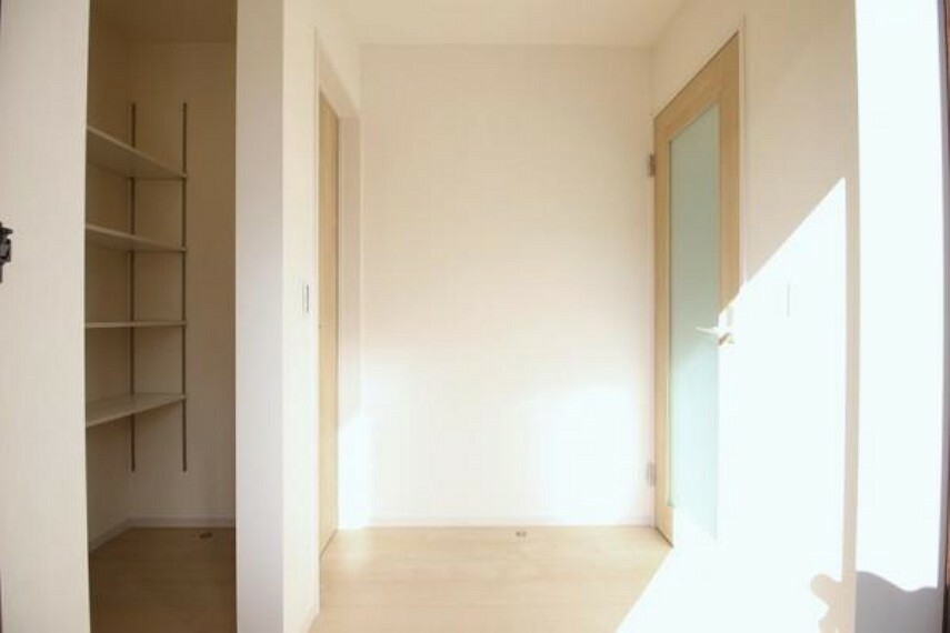 散らかりがちな玄関もスッキリ綺麗に整頓できるシューズインクローゼット