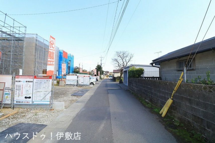 現況写真 前面道路含む現地写真