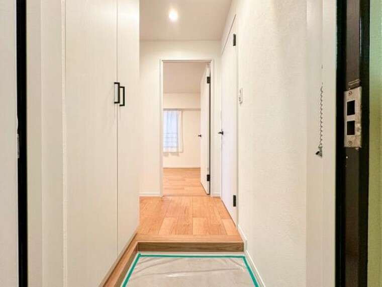 玄関 玄関はおうちの第一印象 清潔感あふれる空間を重視した造りになります