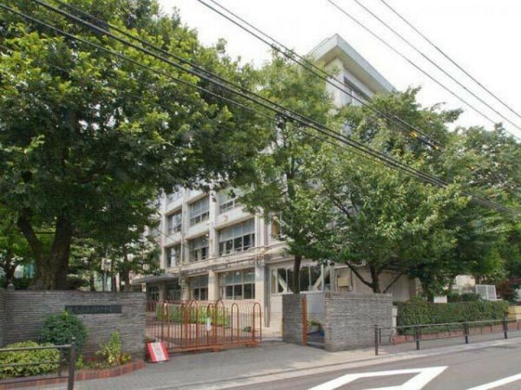 中学校 練馬区立北町中学校　徒歩11分