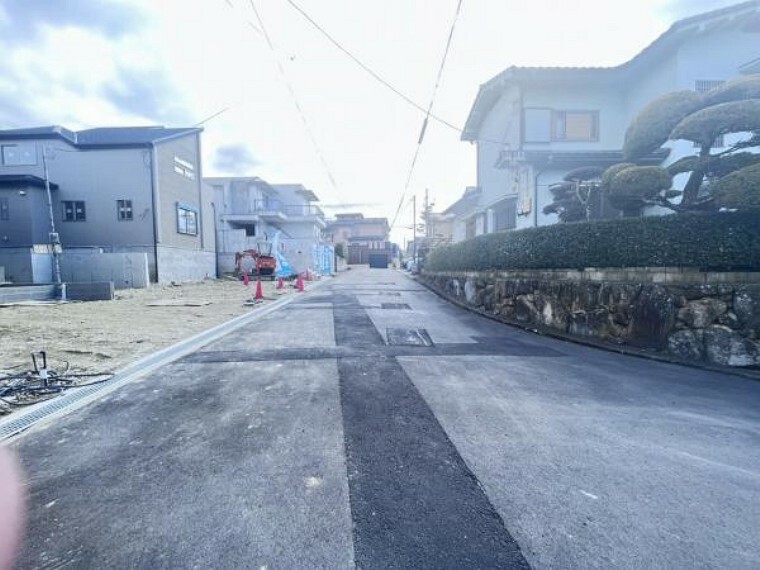 現況写真 前面道路広々約6.2m