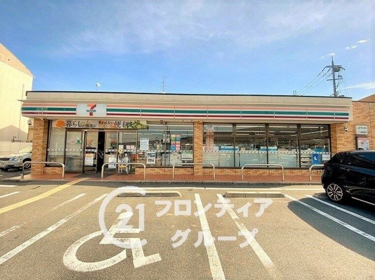 コンビニ コンビニ セブンイレブン　奈良西木辻東店