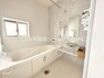 浴室 ご家族との憩いの場として、一日の疲れを癒す場として、ゆったりと足を伸ばしてくつろげる浴室。