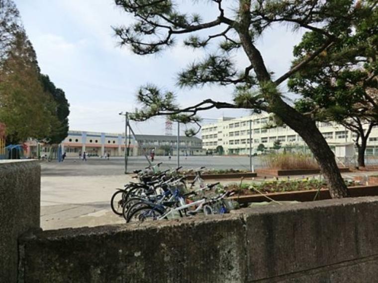 小学校 【小学校】横浜市立東希望が丘小学校まで800m