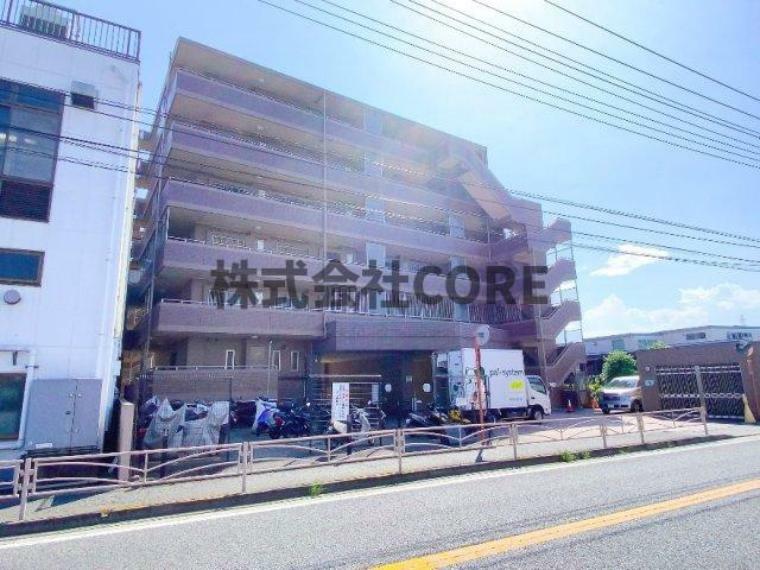 外観写真 閑静な住宅地に馴染む落ち着いた色合いの外観。一度、是非、現地をご見学ください。