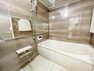 浴室 機能性とデザイン性に重きを置き、ゆったりとお過ごしいただけるバスルームです。心と身体の疲れを癒してくれる安らぎの空間です