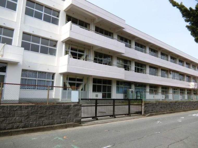 小学校 千葉市立磯辺第三小学校 徒歩5分。