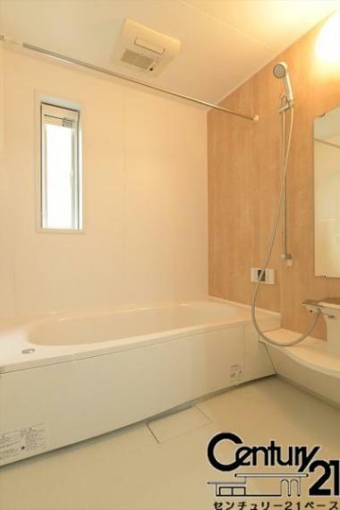 浴室 ■現地撮影写真■追い炊き機能完備のゆったりくつろげるバスルームです！