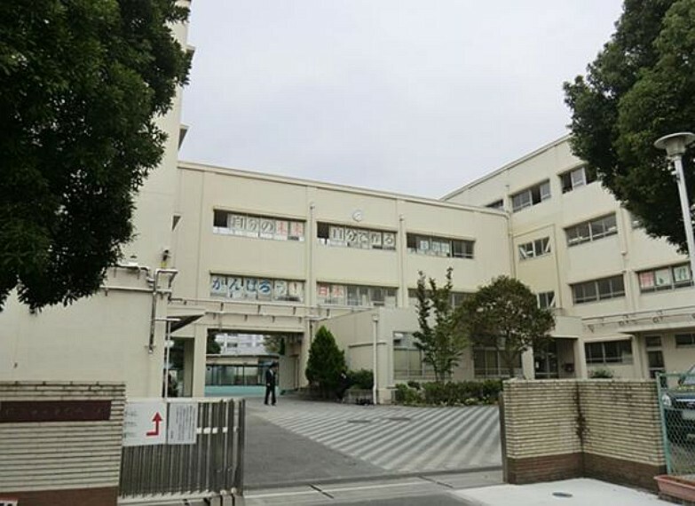中学校 横浜市立東野中学校まで約1050m