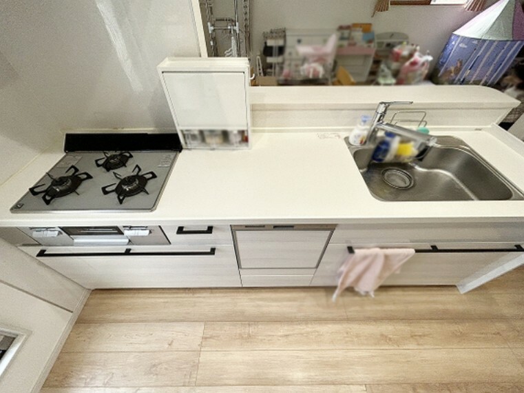 キッチン 【システムキッチン】家事をサポートする食洗機付きです！