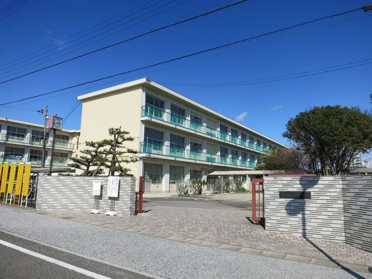 豊田市立竜神中学校（約2,200m）