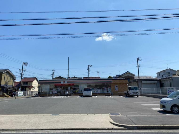 コンビニ セブンイレブン 名古屋高木町2丁目店