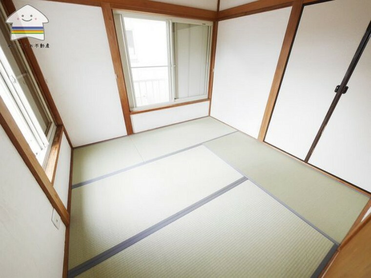 和室 ■タタミコーナー■リビング脇の畳コーナーはお昼寝やお子様の遊ぶスペースとしてgood