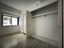 収納 『すっきりとした空間を・・・』居室に大きなクローゼットを設けることにより、有効的な室内を造り上げております。