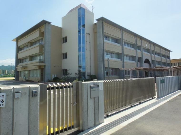 阪南市立鳥取中学校
