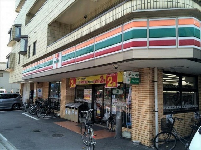 コンビニ セブンイレブン戸田新曽南店