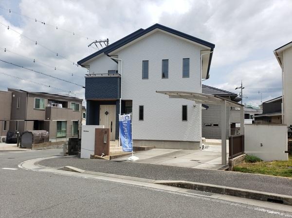 三木市志染町中自由が丘2丁目