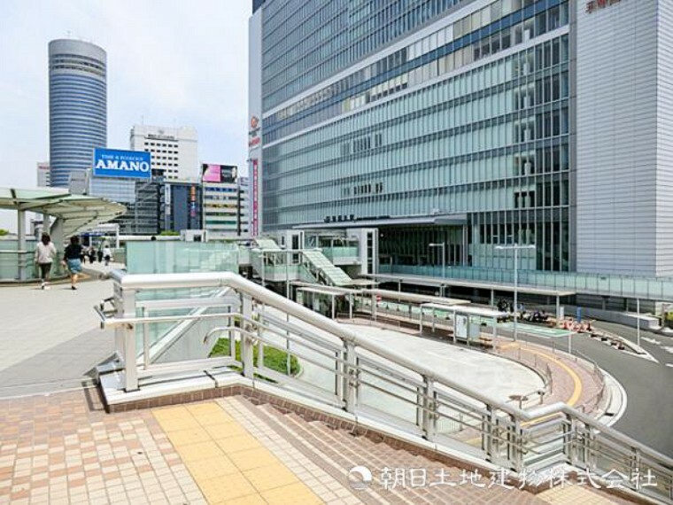 コンビニ 新横浜駅