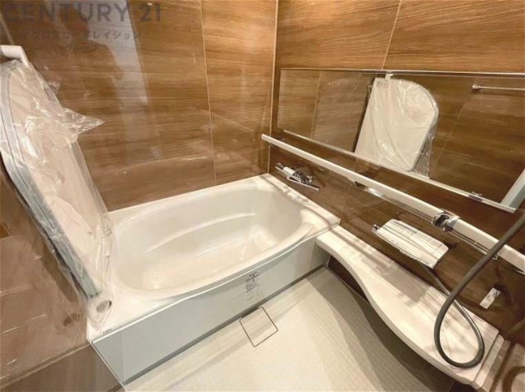 浴室 ユニットバスは省スペースでありながら、シンプルな設計と使いやすさを備え、簡便なメンテナンスが可能です。