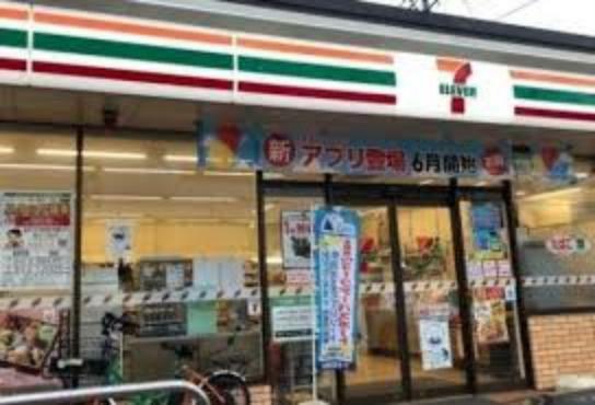 コンビニ 【コンビニエンスストア】セブンイレブン 鎌ケ谷富岡1丁目店まで861m