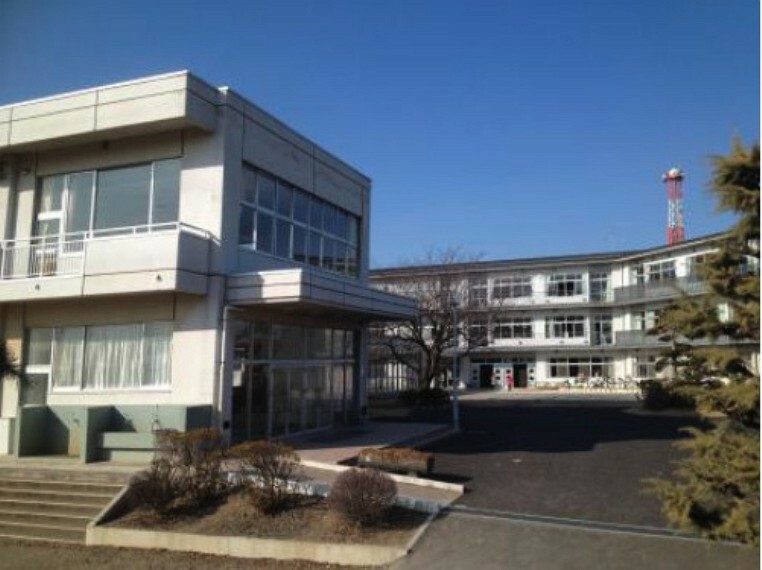 小学校 【小学校】加須市立北川辺東小学校まで230m