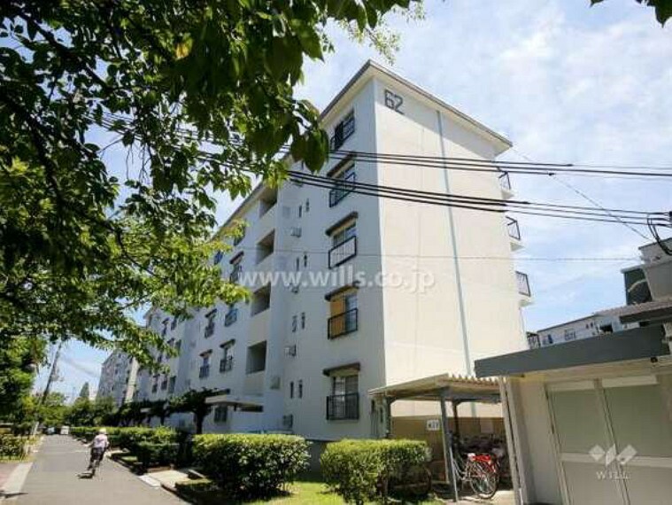 外観写真 富田第二住宅62棟の外観（北西側から）