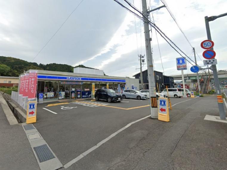 コンビニ ローソンいの町枝川店