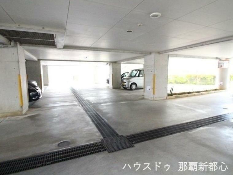 駐車場 共用部分:駐車場