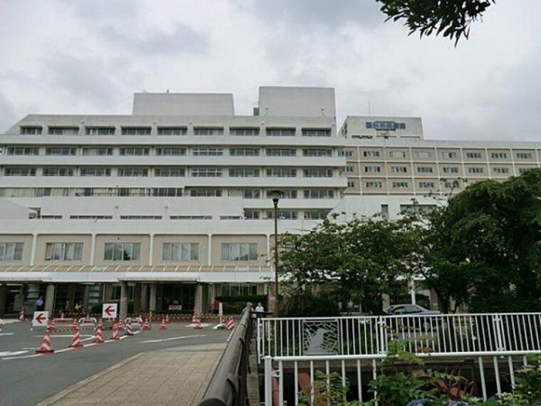 病院 藤沢市民病院　約1100m