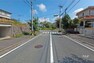 現況写真 物件の東側前面道路（南側から）