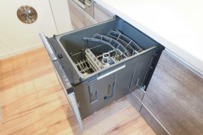 キッチン 家事時短や手荒れ防止に役立つ食洗機付き
