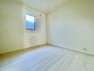 白を基調とした室内は、明るい空間を造り出すだけでなく、清潔感をもたらしてくれます。