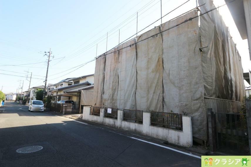 現況写真 古家解体後更地。北側6m道路に面しています（2023年12月撮影）